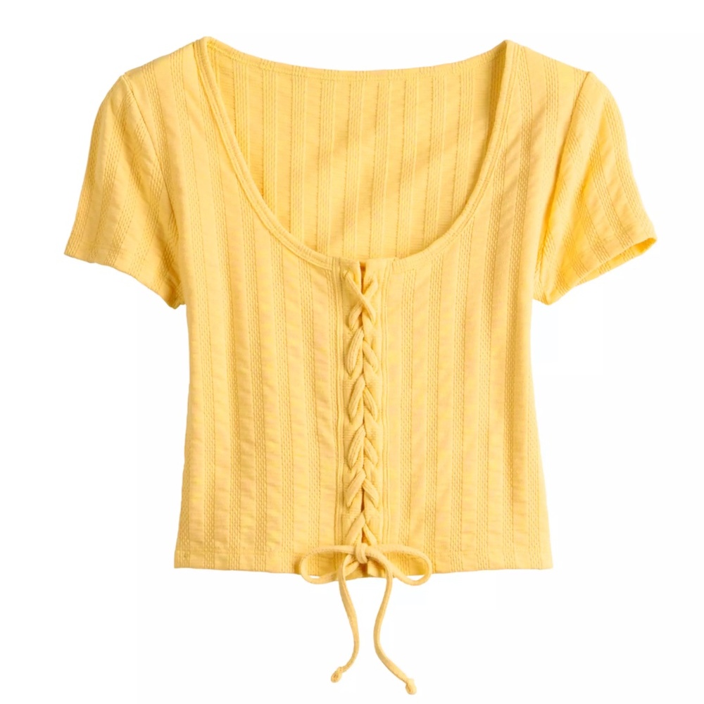 Juniors' SO® Cropped Front Lace-Up Top M